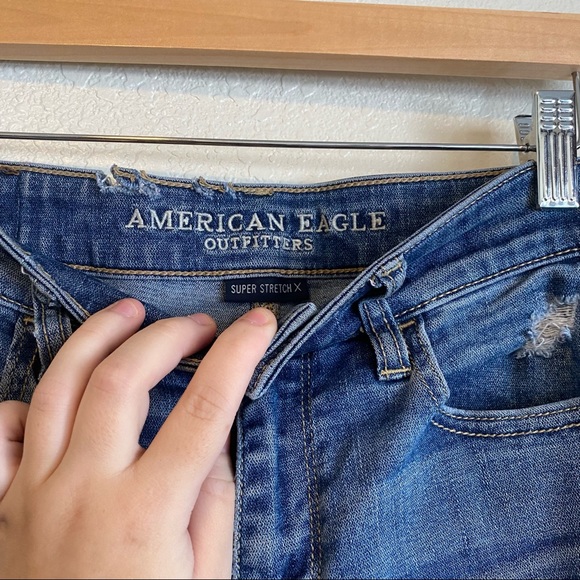 American Eagle Distressed Hi Rise Jegging Jeans Size 2 - Picture 5 of 7